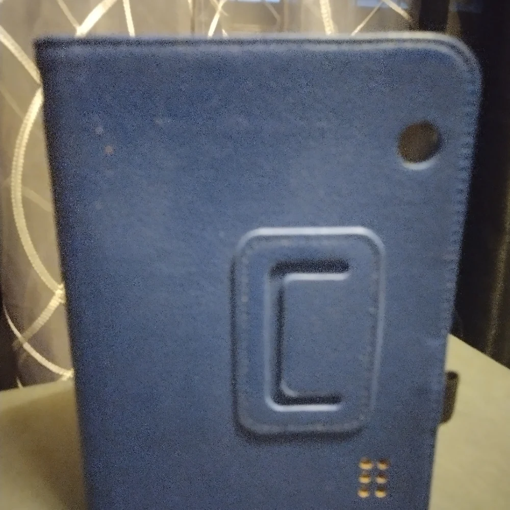 🌻5/$10 Fintie case for Amazon Fire 7. Never used, like new